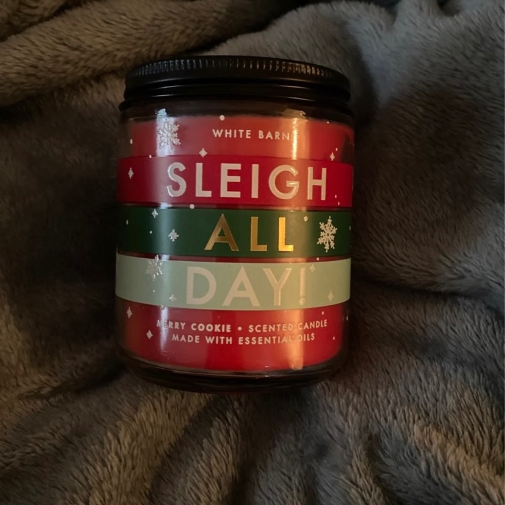 Bath and body works candle (single wick)